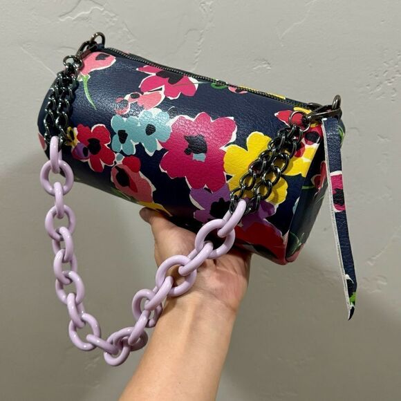 Handmade Genuine Cowhide Floral Print Barrel Bag/Crossbody with 2 Strap Styles - Picture 10 of 15